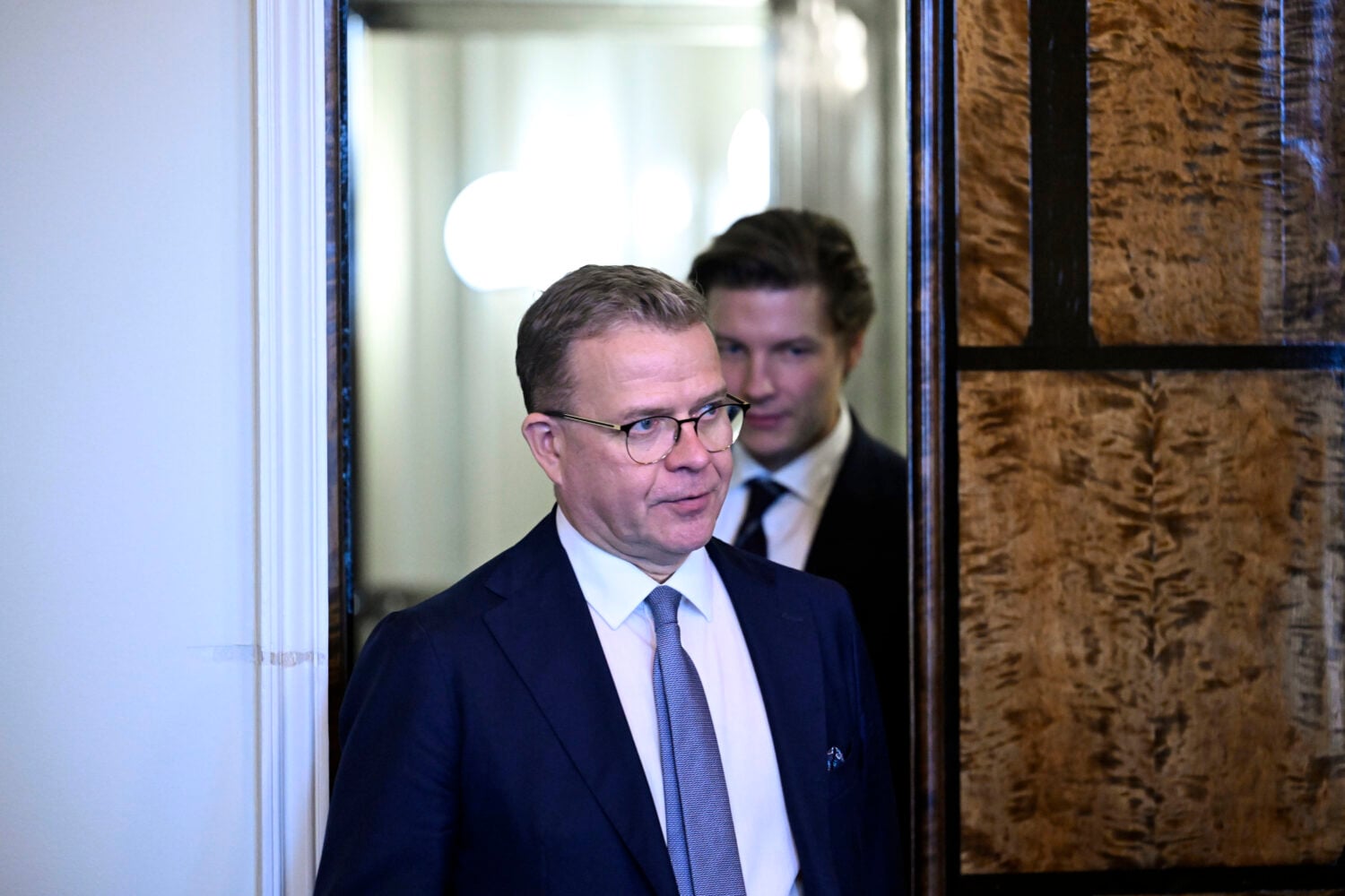 Pääministeri Petteri Orpo kertoi tulevan EU-huippukokouksen asialistasta 14. lokakuuta 2026 Helsingissä. Loppuviikon Eurooppa-neuvoston pääaiheita ovat EU:n kilpailukyky ja tuleva monivuotinen rahoituskehys, Ukraina, Lähi-itä, Euroopan puolustus ja turvallisuus, muuttoliike sekä laajentuminen ja uudistukset., LEHTIKUVA / HEIKKI SAUKKOMAA