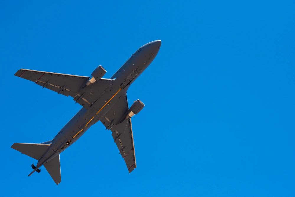 KC-46A Pegasus -ilmatankkaus- ja kuljetuskone vuonna 2025.