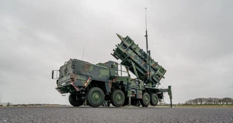 Patriot-ilmatorjuntajärjestelmä. / Armyinform
