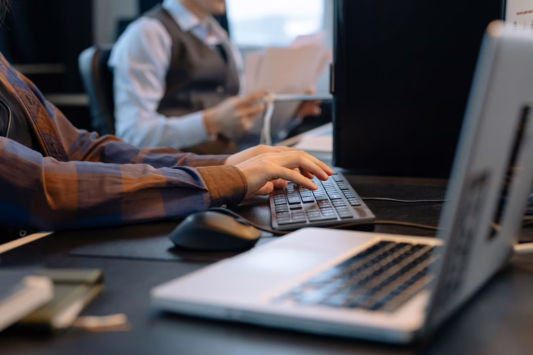 Pelkkä englanti ei enää tuo etumatkaa työelämässä. PEXELS