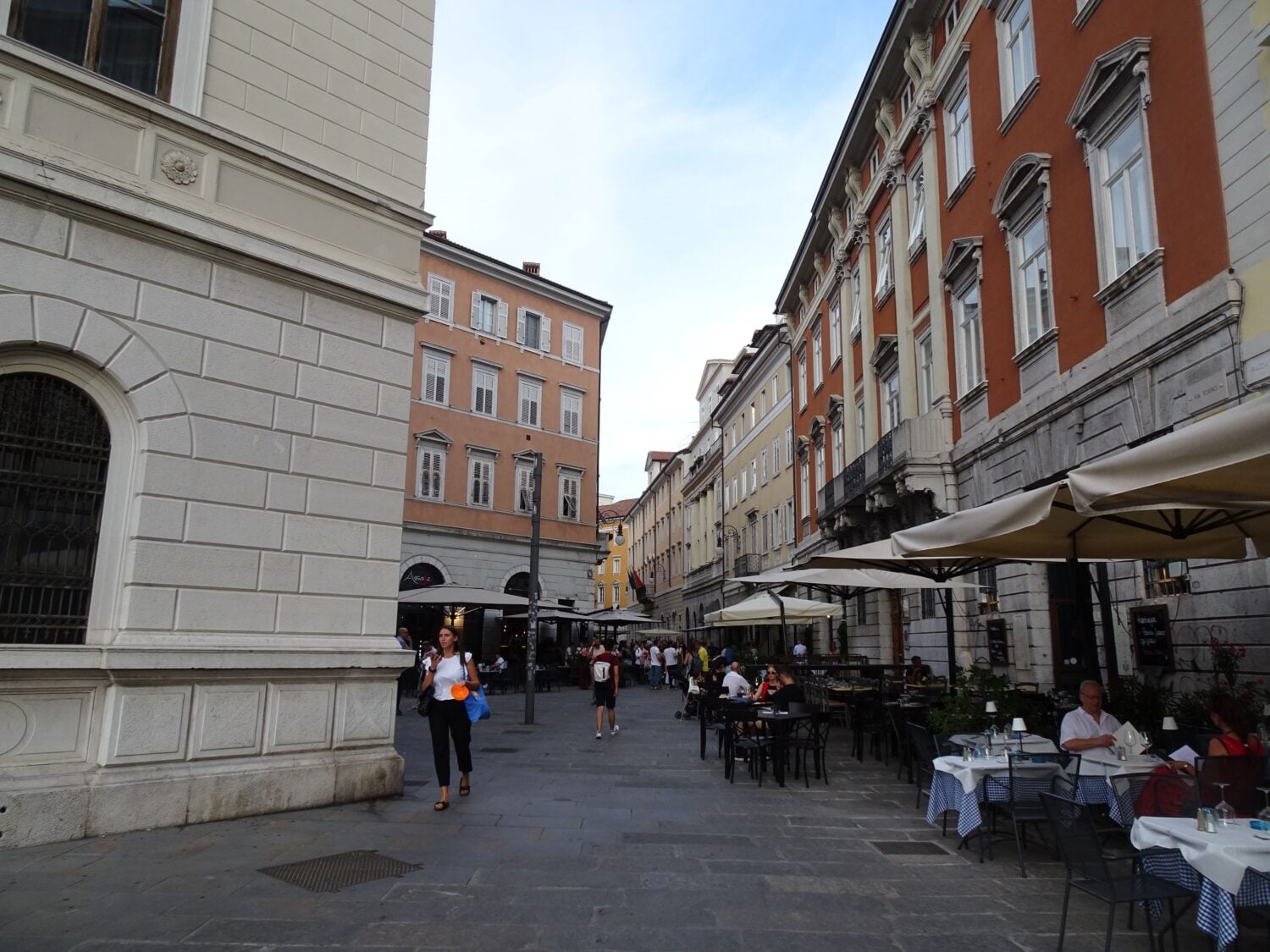Kahvila Italiassa.