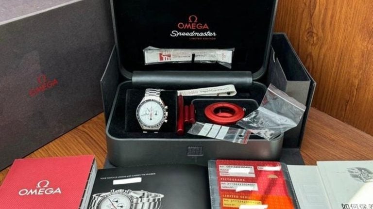 Harvinainen Omega Speedmaster Alaska Project -kellosta maksetaan tuntuvia summia. KUVAKAAPPAUS CHRONO24-HUUTOKAUPASTA