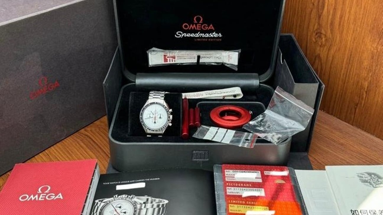 Harvinainen Omega Speedmaster Alaska Project -kellosta maksetaan tuntuvia summia. KUVAKAAPPAUS CHRONO24-HUUTOKAUPASTA